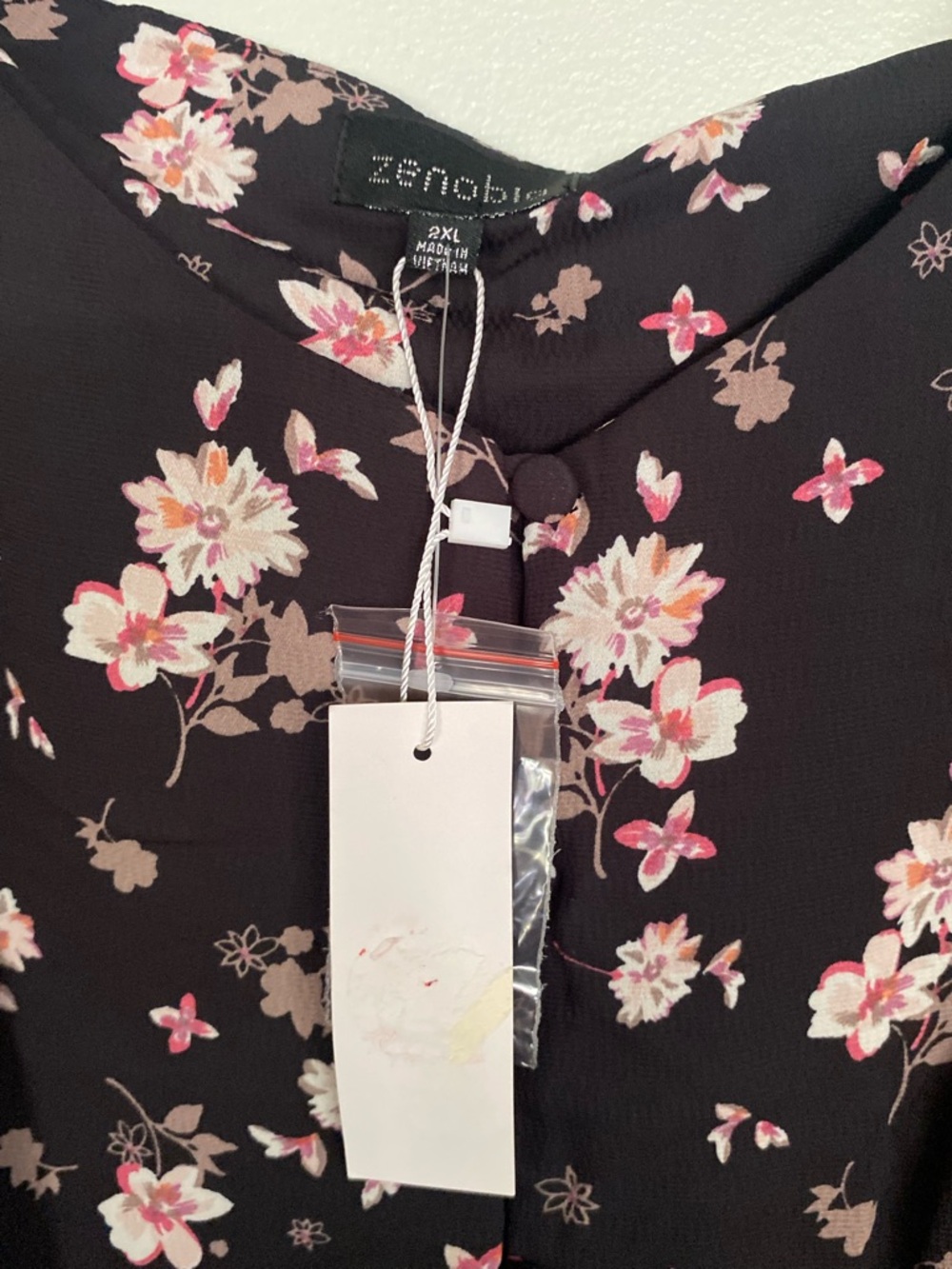 Zenobia Lot of 2 Floral Sleeveless Tops Blouses Womens Plus Size 2X Juniors NWT - Picture 5 of 14